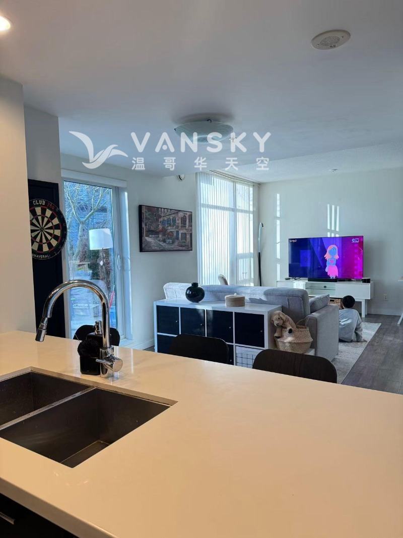 251112111457_living room 2.jpg